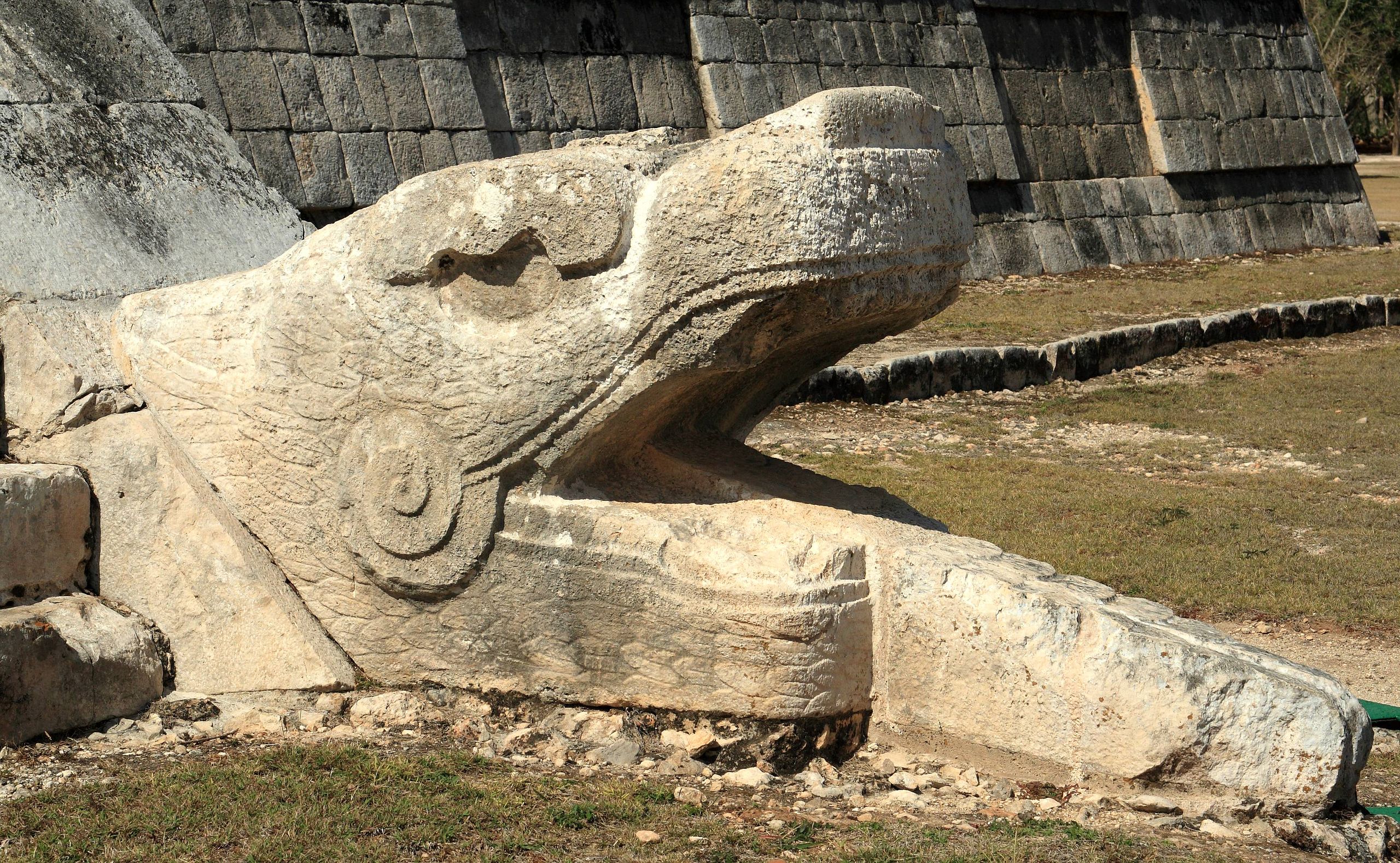 serpent head at El Castillo